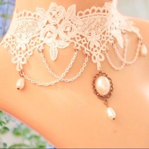 white Victorian choker lace/ handmade/ gothic